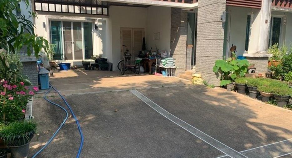 For sale 3 bedrooms house in Prawet, Bangkok