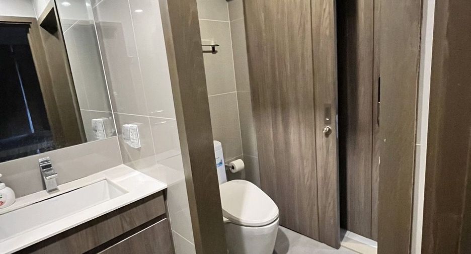 À vendre 2 chambres condo à Watthana, Bangkok