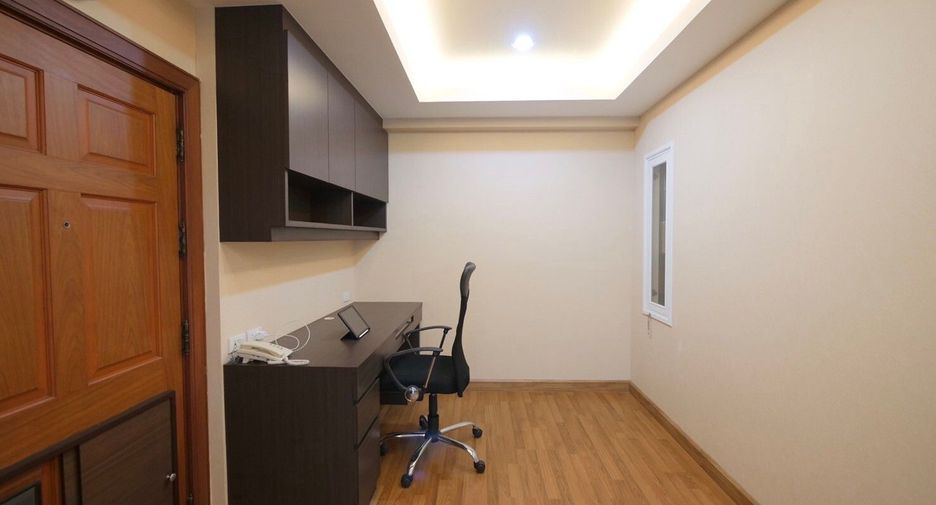 For sale 2 bedrooms condo in Phaya Thai, Bangkok