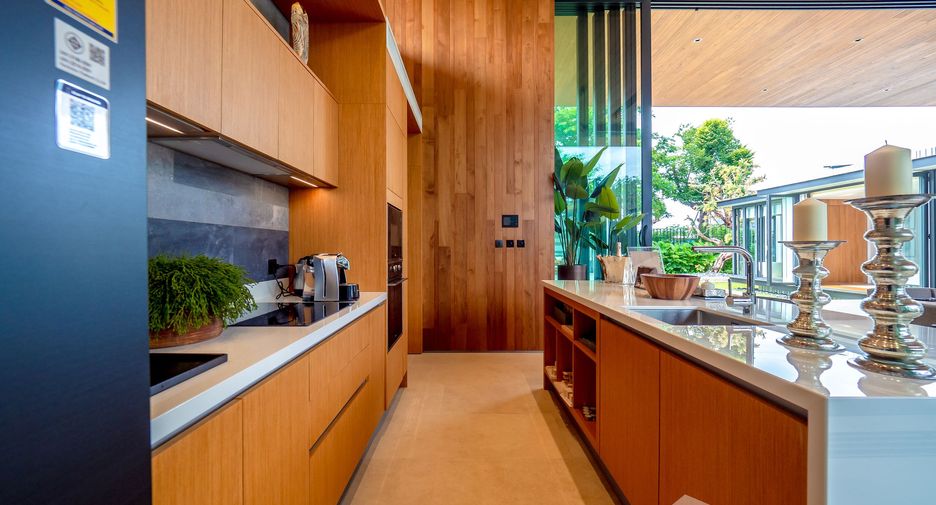 For sale 4 bedrooms villa in Thalang, Phuket