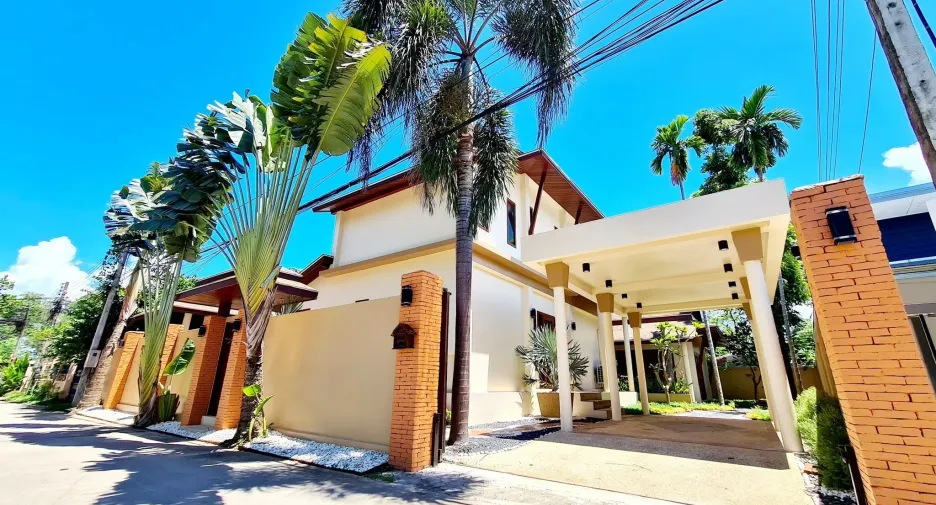 Villa en alquiler de 3 habitaciones en Mueang Phuket, Phuket