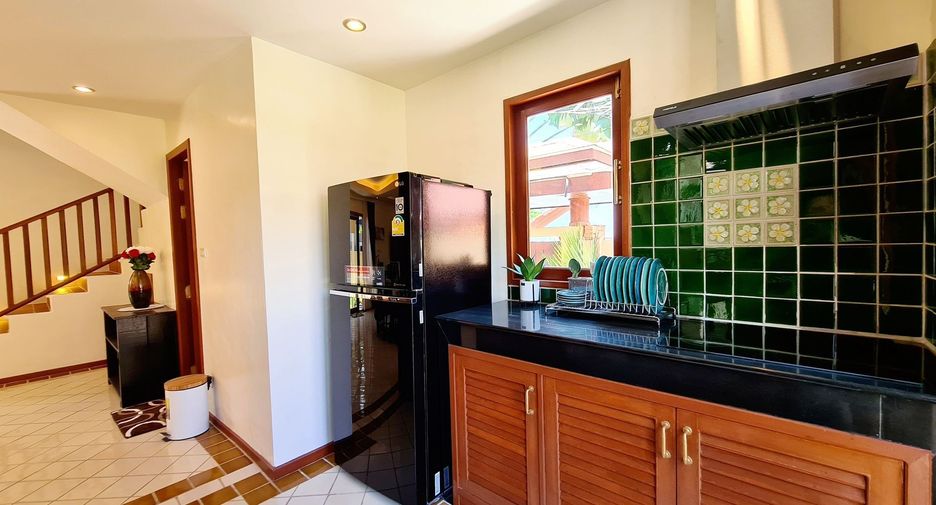 Villa en alquiler de 3 habitaciones en Mueang Phuket, Phuket