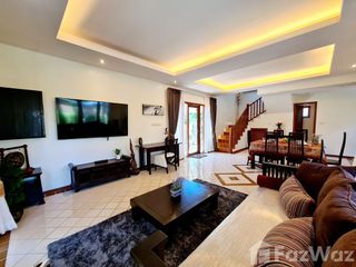 Villa en alquiler de 3 habitaciones en Mueang Phuket, Phuket