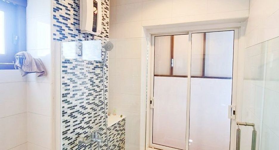 Haus zum Kauf mit 5 Zimmer in Mueang Khon Kaen, Khon Kaen