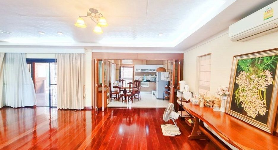 Haus zum Kauf mit 5 Zimmer in Mueang Khon Kaen, Khon Kaen