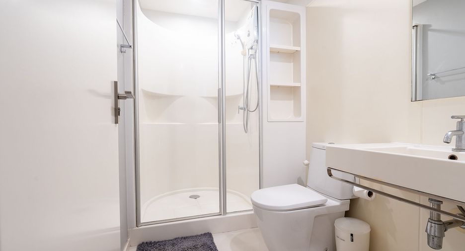 For sale 2 bedrooms condo in Chatuchak, Bangkok