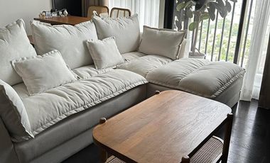 For sale and for rent 2 bedrooms condo in Watthana, Bangkok