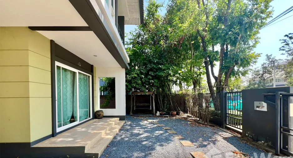 À vendre 3 chambres maison à Mueang Nakhon Ratchasima, Nakhon Ratchasima