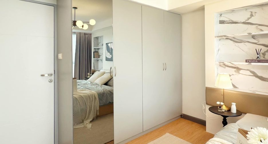 For sale 1 bed condo in Wang Thonglang, Bangkok