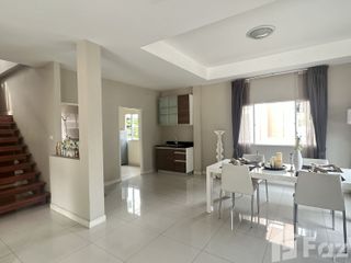 Haus zum Kauf mit 4 Zimmer in Bang Khen, Bangkok