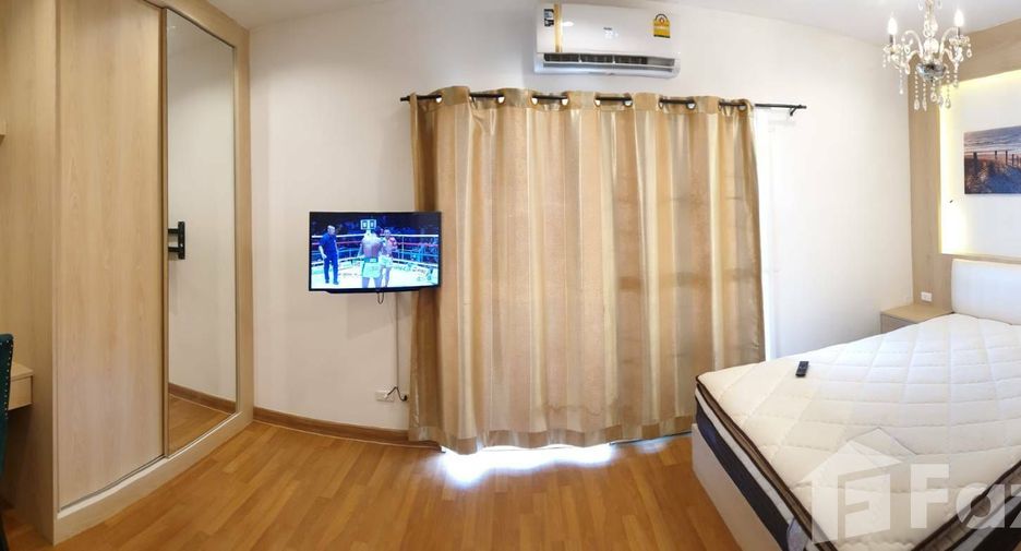 À vendre et à louer 3 chambres maison de ville à Sam Phran, Nakhon Pathom