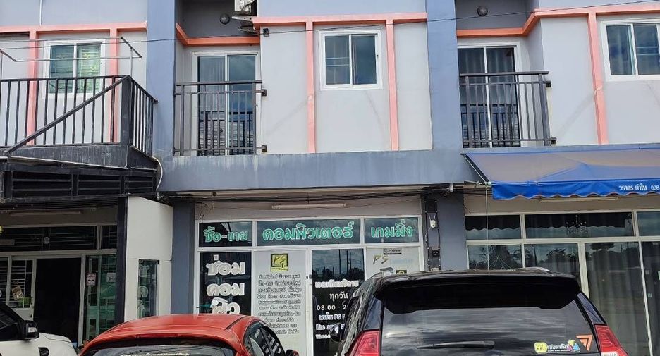 For sale 2 bedrooms townhouse in Si Maha Phot, Prachin Buri