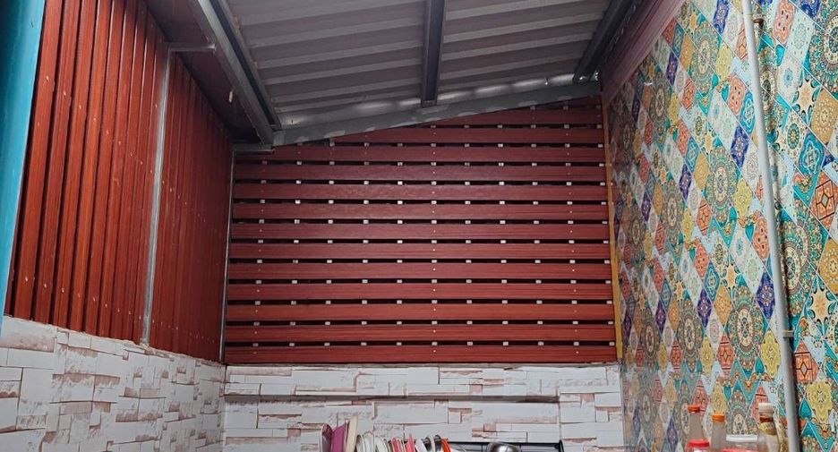 For sale 2 bedrooms townhouse in Si Maha Phot, Prachin Buri