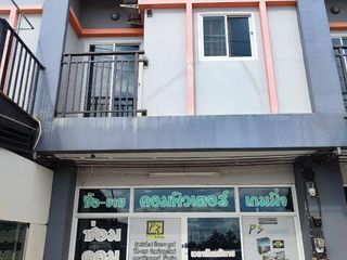 For sale 2 bedrooms townhouse in Si Maha Phot, Prachin Buri
