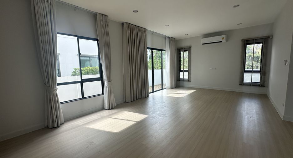 À vendre 4 chambres villa à Phra Samut Chedi, Samut Prakan