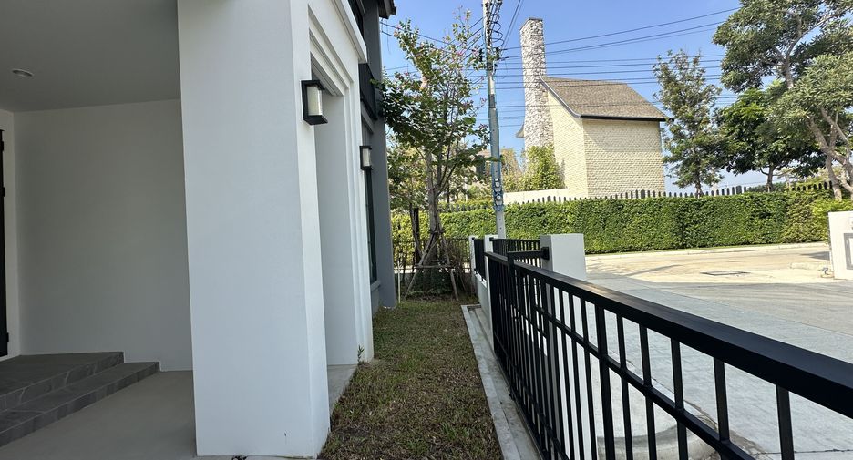À vendre 4 chambres villa à Phra Samut Chedi, Samut Prakan