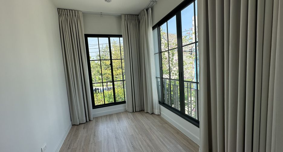 À vendre 4 chambres villa à Phra Samut Chedi, Samut Prakan
