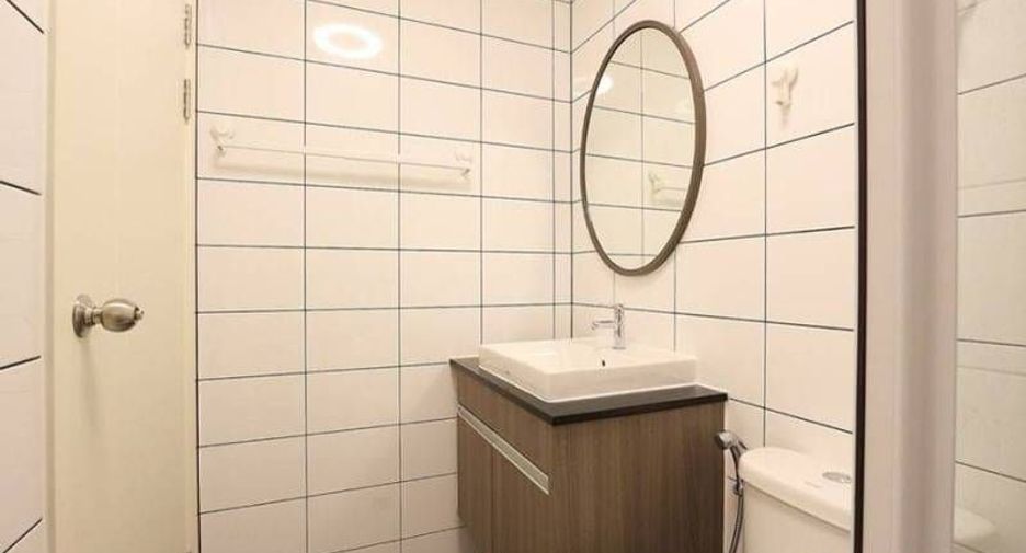 For sale studio condo in Huai Khwang, Bangkok