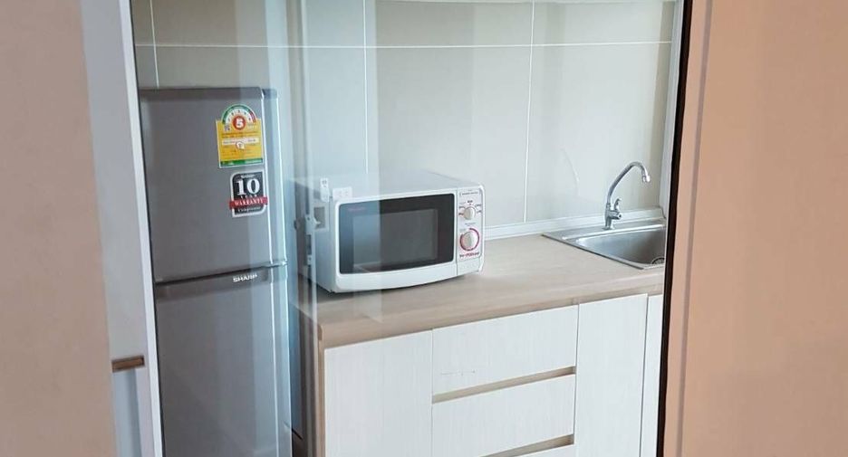 For sale 1 bed condo in Wang Thonglang, Bangkok
