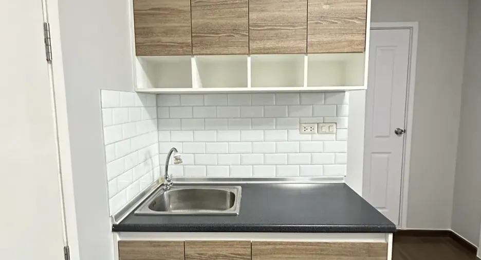 For rent and for sale 2 bedrooms condo in Mueang Chon Buri, Chonburi