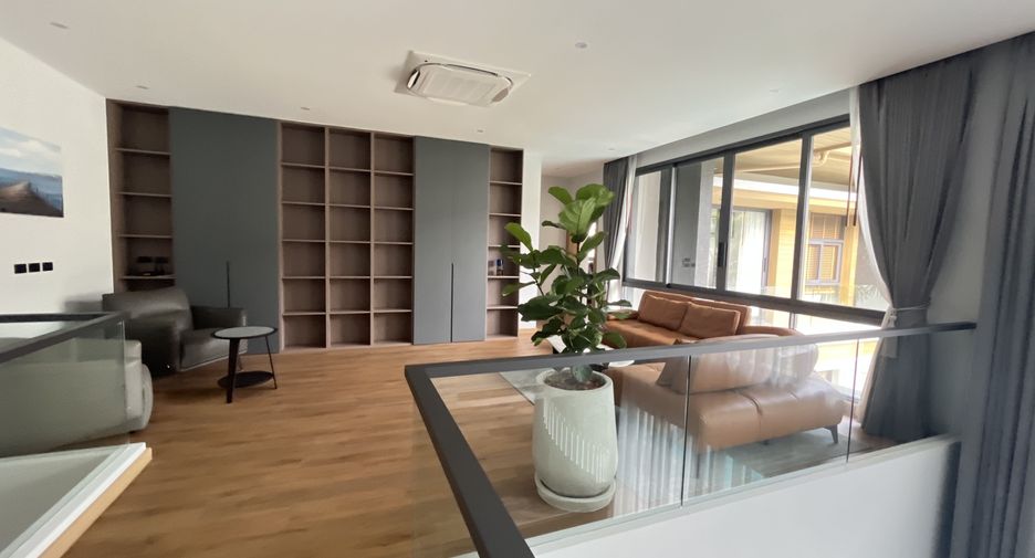 For rent 6 bedrooms villa in Mueang Phuket, Phuket