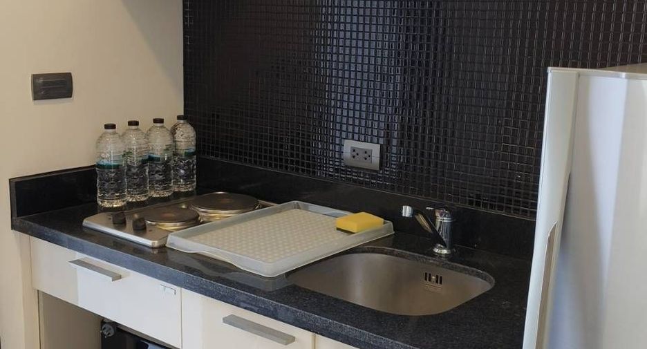 For sale 1 bed condo in Khlong San, Bangkok