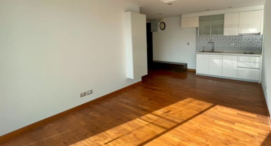 For sale 2 bedrooms condo in Phaya Thai, Bangkok