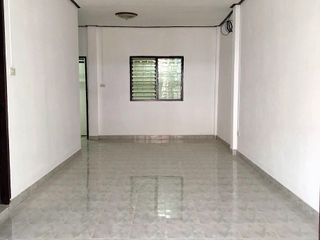 For sale 2 bedrooms townhouse in Si Maha Phot, Prachin Buri