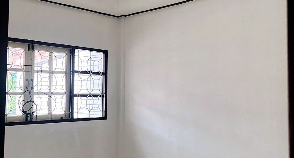 For sale 2 bedrooms townhouse in Si Maha Phot, Prachin Buri