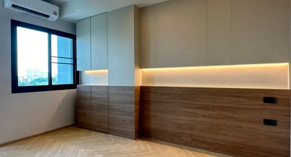 For sale 2 bedrooms condo in Phaya Thai, Bangkok