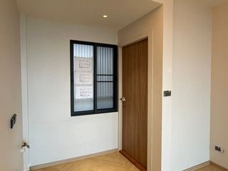 For sale 2 bedrooms condo in Phaya Thai, Bangkok