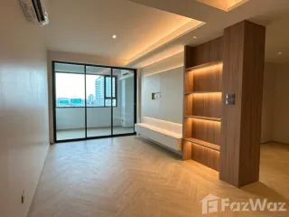 For sale 2 bedrooms condo in Phaya Thai, Bangkok