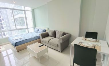 À vendre et à louer studio condo à Bang Na, Bangkok