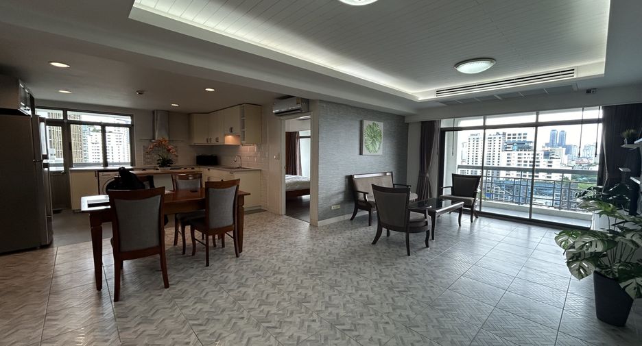 For sale 3 bedrooms condo in Watthana, Bangkok