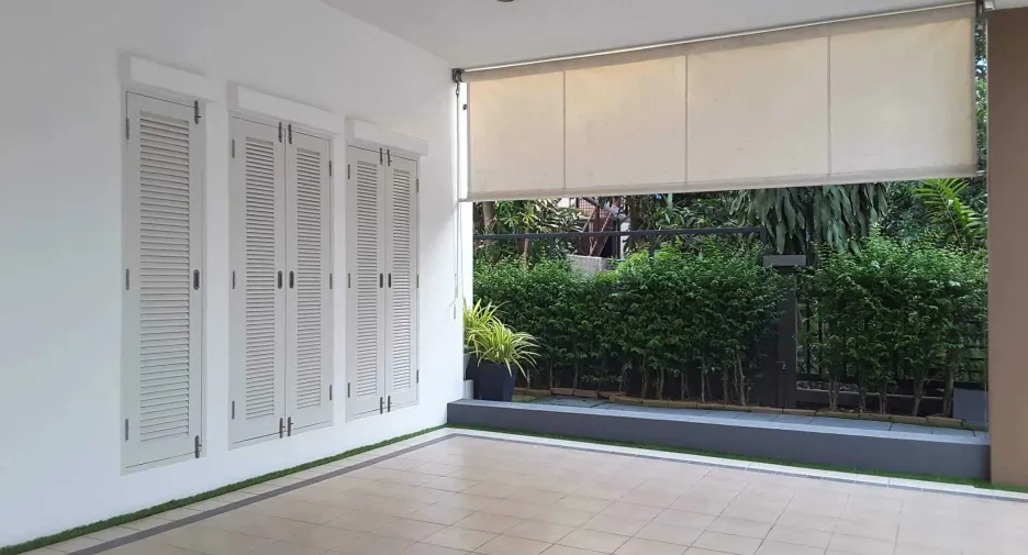 For sale and for rent 4 bedrooms house in Lam Luk Ka, Pathum Thani
