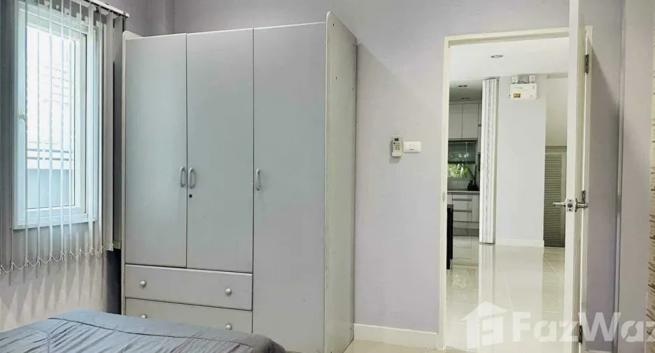 For sale and for rent 4 bedrooms house in Lam Luk Ka, Pathum Thani