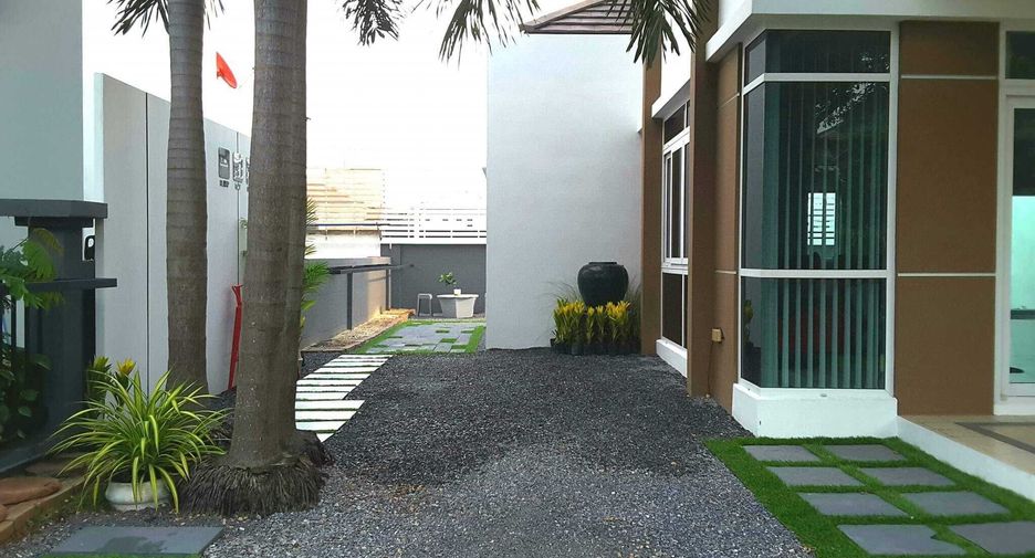 For sale and for rent 4 bedrooms house in Lam Luk Ka, Pathum Thani