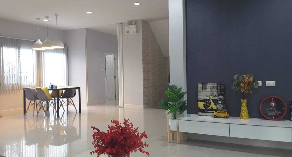 For sale and for rent 4 bedrooms house in Lam Luk Ka, Pathum Thani