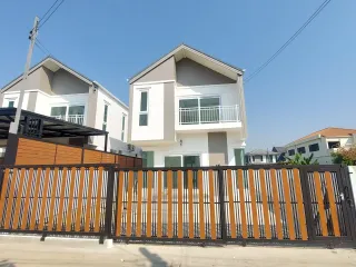 À vendre 4 chambres maison à Phutthamonthon, Nakhon Pathom