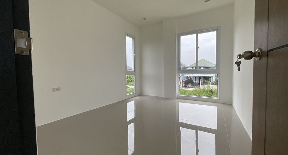 For sale 4 bedrooms house in Phutthamonthon, Nakhon Pathom