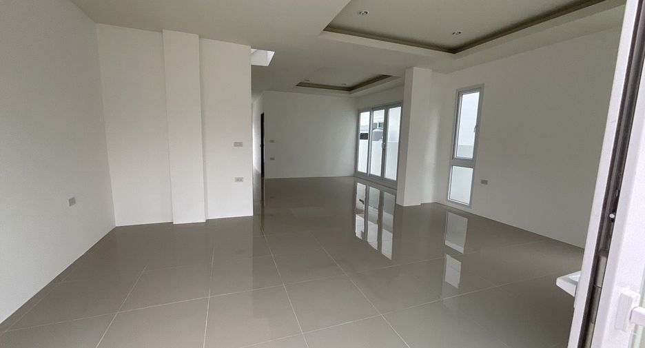 For sale 4 bedrooms house in Phutthamonthon, Nakhon Pathom
