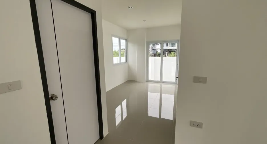 For sale 4 bedrooms house in Phutthamonthon, Nakhon Pathom
