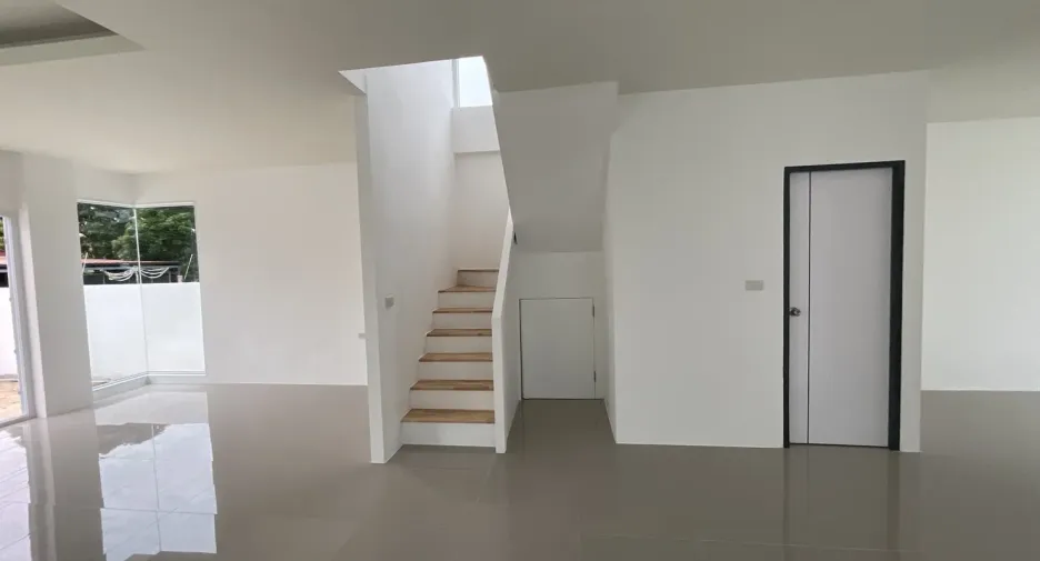 For sale 4 bedrooms house in Phutthamonthon, Nakhon Pathom