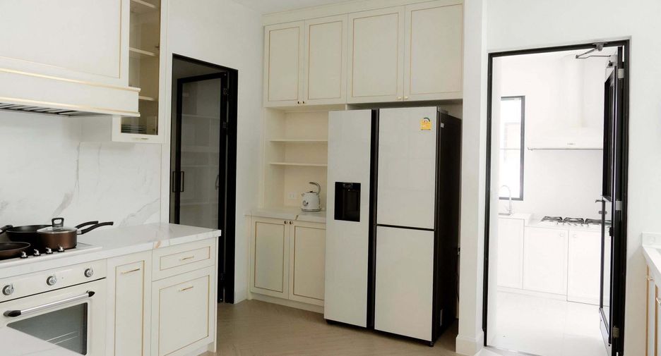 À vendre 4 chambres maison à Saphan Sung, Bangkok