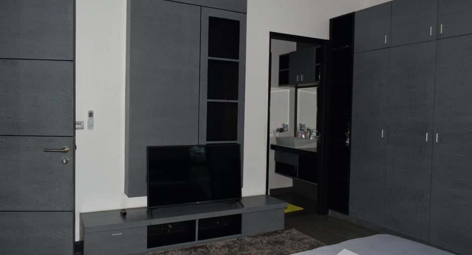 For sale 3 bedrooms villa in Thalang, Phuket