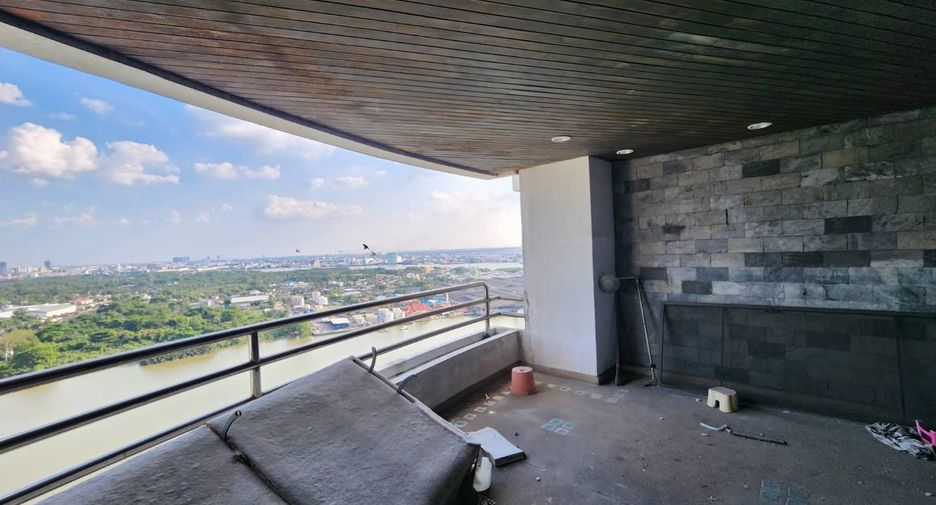 For sale 3 bedrooms condo in Yan Nawa, Bangkok