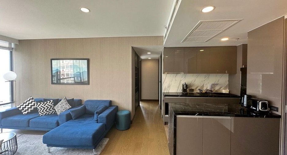 For sale 2 bedrooms condo in Khlong Toei, Bangkok
