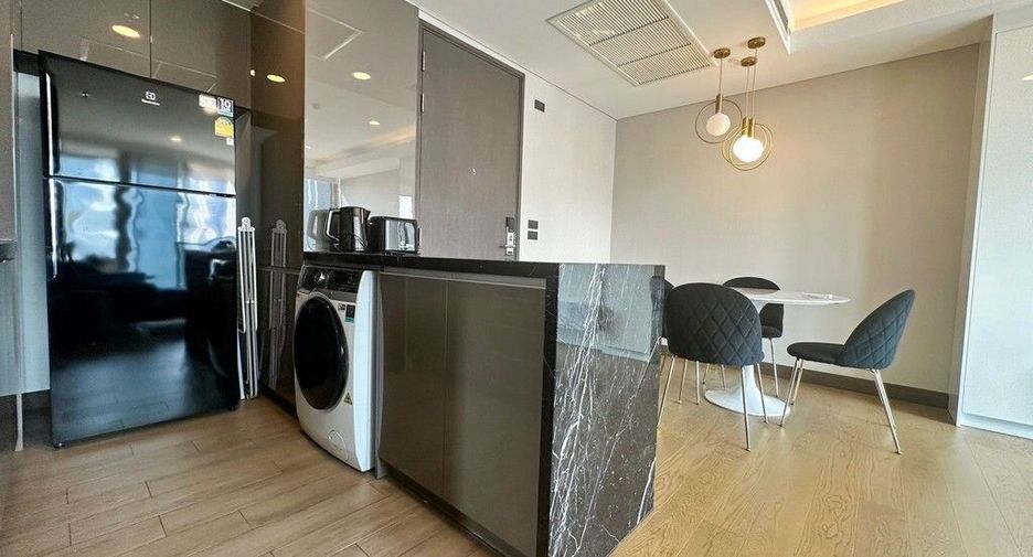 For sale 2 bedrooms condo in Khlong Toei, Bangkok