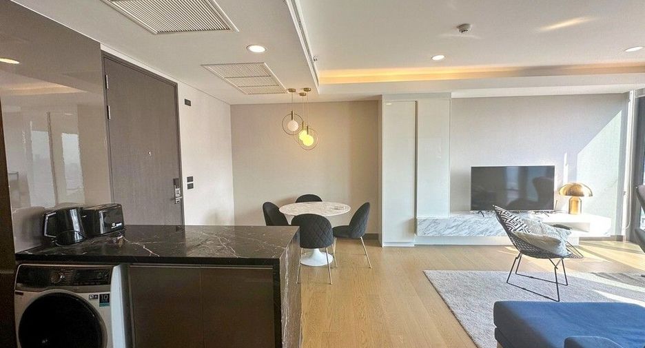 For sale 2 bedrooms condo in Khlong Toei, Bangkok