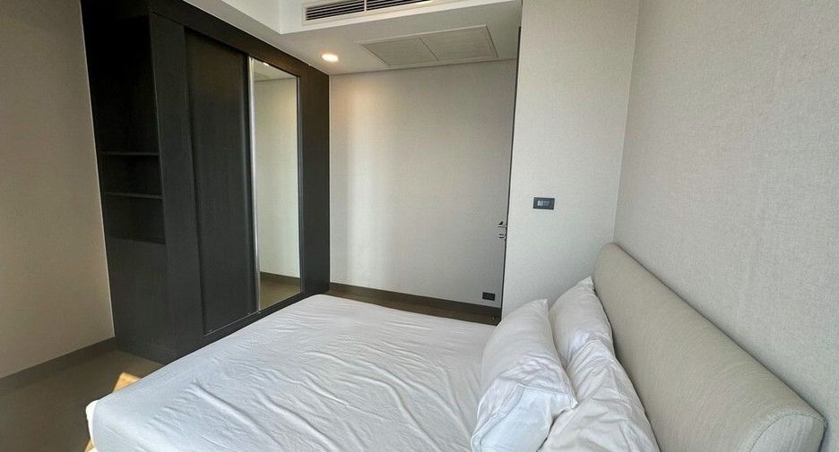 For sale 2 bedrooms condo in Khlong Toei, Bangkok